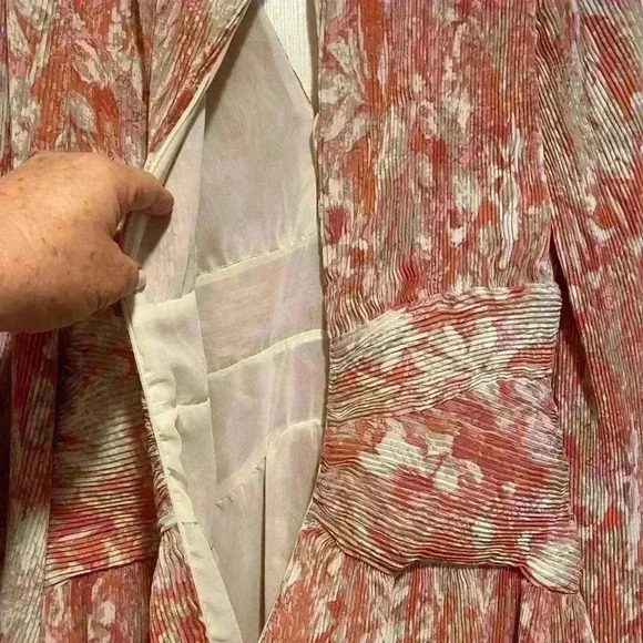 Anthropologie ASTR , NEW medium, peachy orange pink and cream colors feminine - Picture 3 of 14